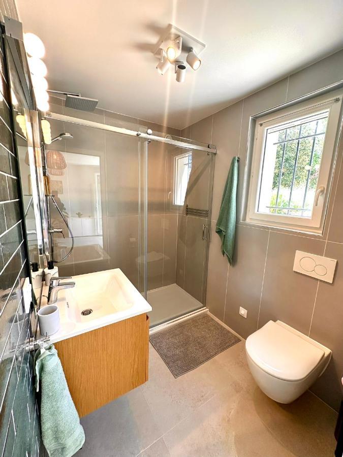 Paisible Studio Tout Neuf En Lisiere De Foret Peyrolles-en-Provence Exterior photo